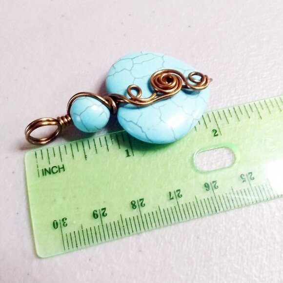 Large Turquoise Howlite Heart Pendant - Unique Bronze Wire Wrapped Design - Picture 3 of 8
